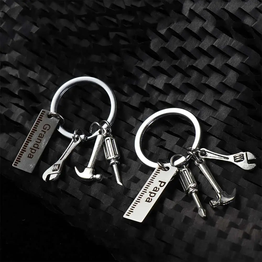 Papa Buchstaben Papa Buchstaben Schlüsselanhänger Hammer Schraubendreher Papa Buchstaben Schlüsselanhänger Papa Schraubenschlüssel Vatertag Anhänger Handtasche Dekor