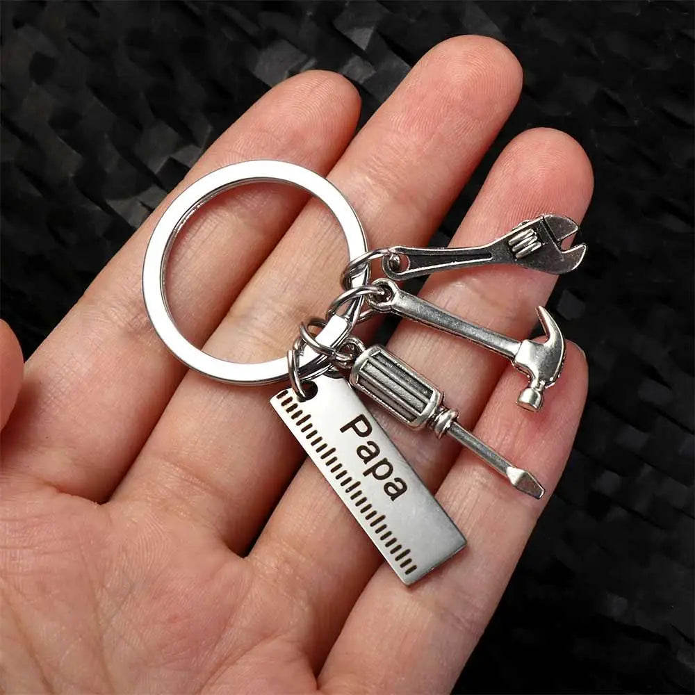 Papa Buchstaben Papa Buchstaben Schlüsselanhänger Hammer Schraubendreher Papa Buchstaben Schlüsselanhänger Papa Schraubenschlüssel Vatertag Anhänger Handtasche Dekor