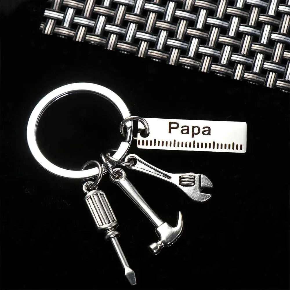 Papa Buchstaben Papa Buchstaben Schlüsselanhänger Hammer Schraubendreher Papa Buchstaben Schlüsselanhänger Papa Schraubenschlüssel Vatertag Anhänger Handtasche Dekor